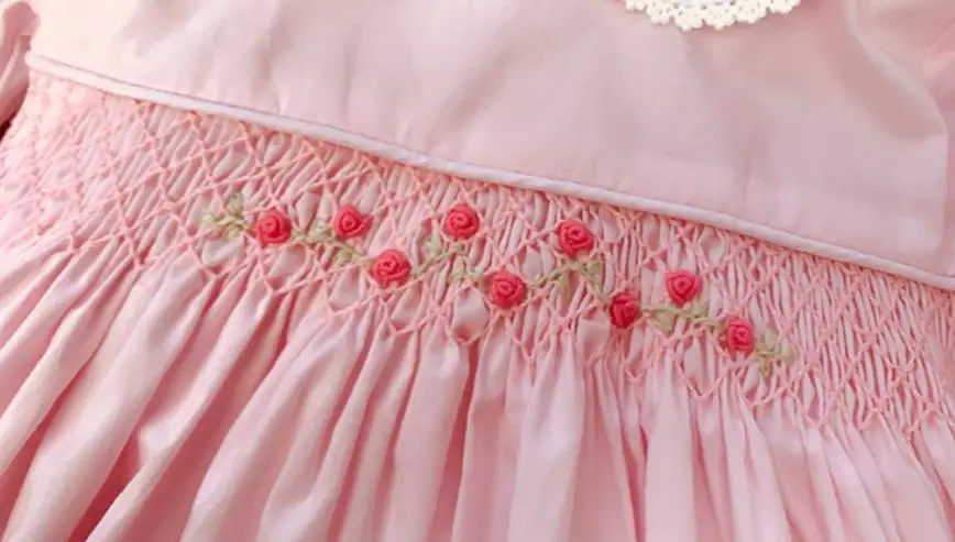 

Autumn princess Baby Girls smocked dress Long Sleeve Party birthday dress kids Embroideed Dress
