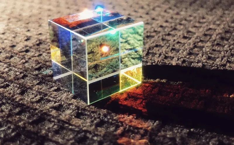Оптическое стекло призма RGB дисперсия спектр образовательная модель открытый фотографировать фильтр фото фотография