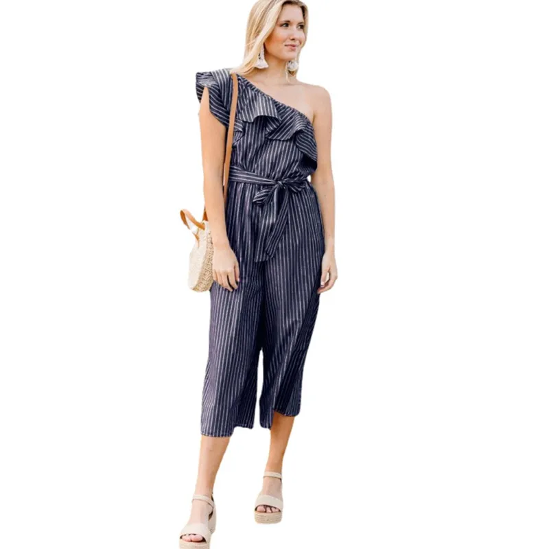 

Повседневный комбинезон с оборками и диагональными плечами в полоску на весну и лето 2021, женские брюки