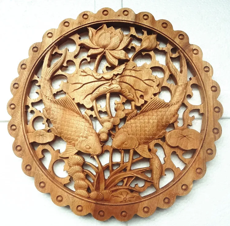 

The wood carving has been hollowed out for many years, and camphor wood ornaments are used as ornaments