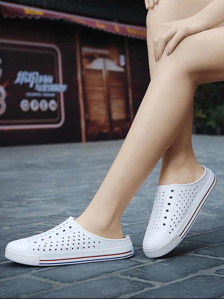 

Men Casual Shoes Summer Sandals Light Breathable Beach Shoes Native Shoes Hollow Chaussure Homme Slipper