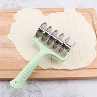 queentime roll dough slicer stainless steel cookie biscuit scraper pizza wheel cutter fondant cake mold baking pastry tools