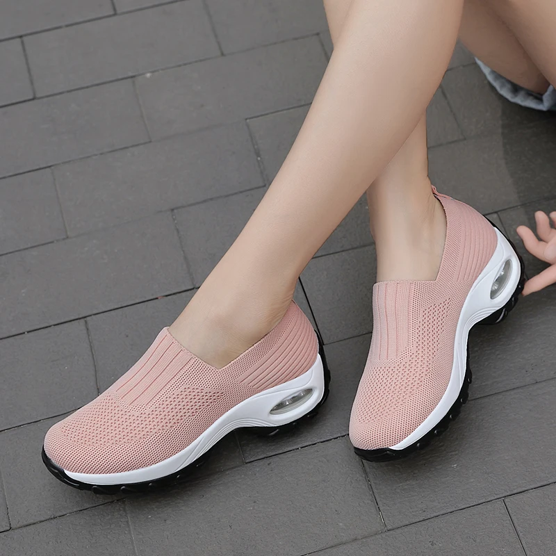

Lightweight Slip-on Cushioning Casual Shoes Womne Flying Weave Baskets Plattorm Sport Sneakers Ladies Soft Non-slip Wedges Shoes