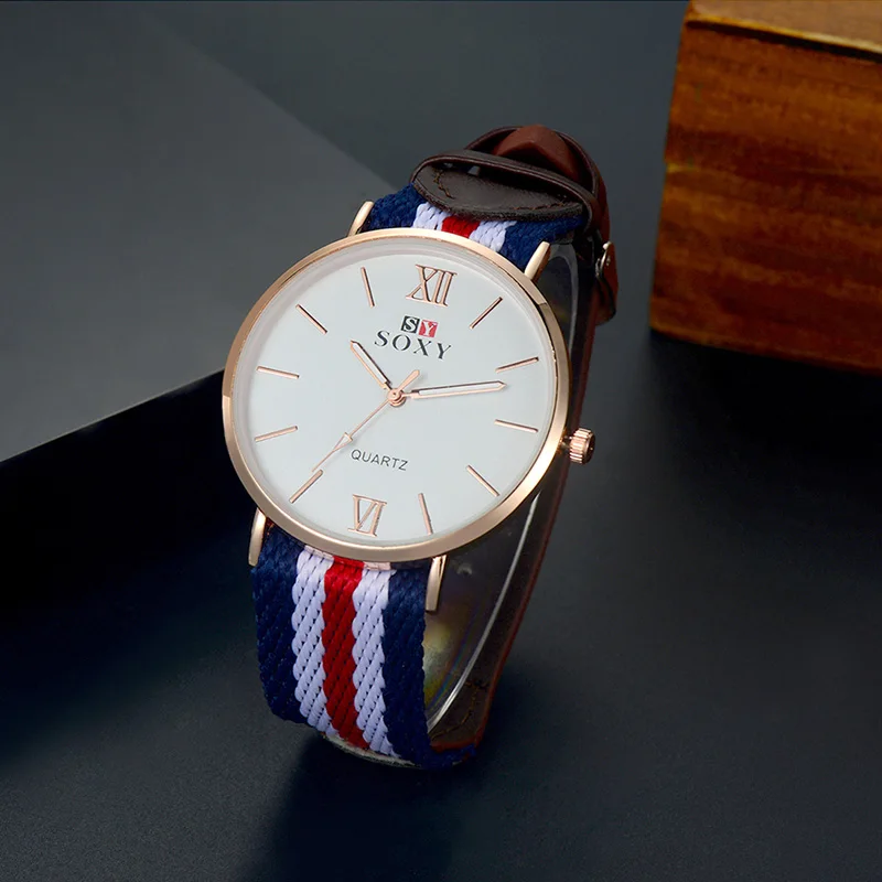 Часы наручные SOXY женские кварцевые модные брендовые с разноцветным флагом