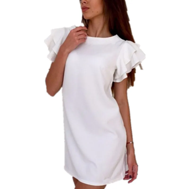 Летнее женское платье с коротким рукавом рюшами и открытой спиной средней длины