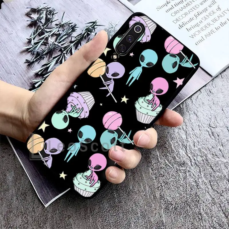 

Alien Universe color cartoon Phone Cases for Xiaomi Redmi note Huawei honor mate P 7 8 9 10 20 30 40 t se Pro a x Lite cover