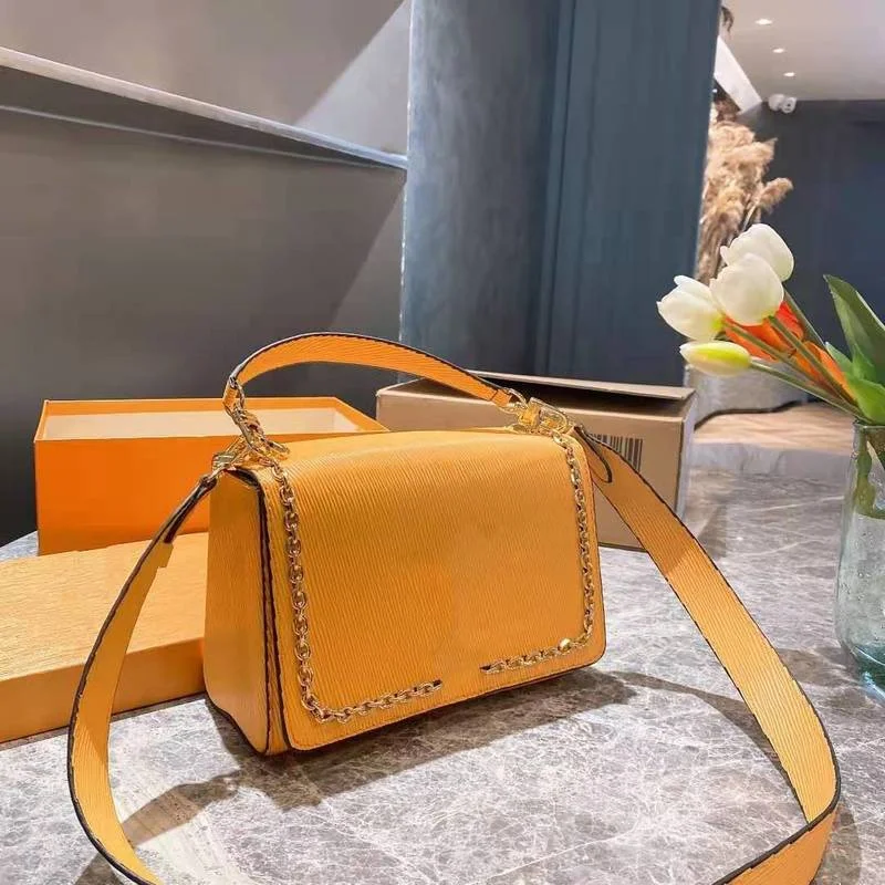 

2021 latest trend, casual all-match diagonal shoulder bag, ladies fashion water ripple leather handbag