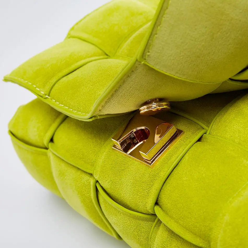 

Thick Metal Chain Frosted Suede Shoulder Bag Women New Designer Woven Soft Square Crossbody Bags Female Chic Purse High Quality