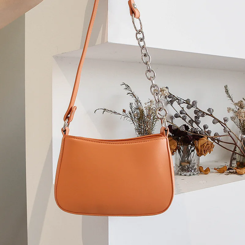 

Bag 2020 New Baguette Bag Chain Bag Shoulder Bag Messenger Bag Fashion Underarm Women Bag Internet Hot Fashionable Fashion