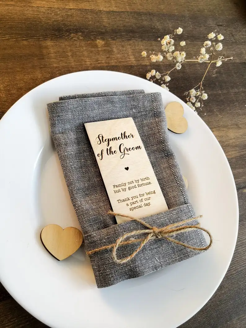 

Wooden Rectangular Anniversary Celebration Party VIP Seat Card And Bridesmaid Seat Retro Wedding Table Stepmother Of The Groom