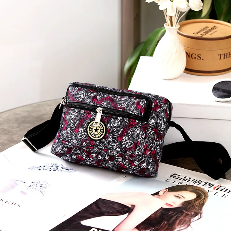 Женская сумка-мессенджер на одно плечо маленькая 2021 | Багаж и сумки