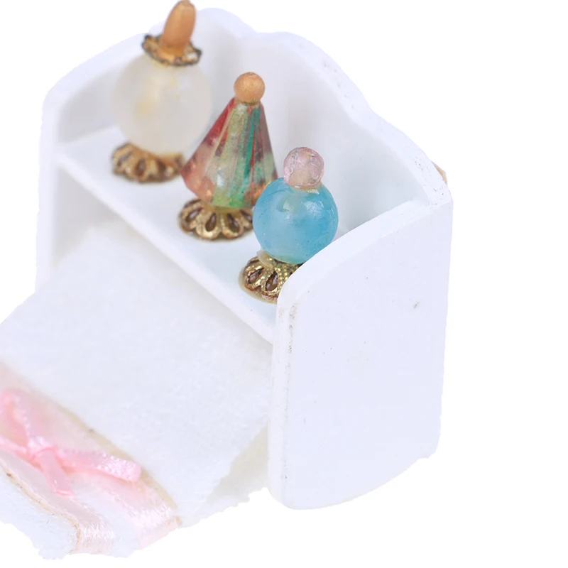 

Dolls & Accessories