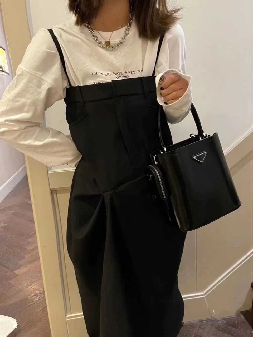 

Double saffiano bright leather bucket bag two in one bag triangle label broadband one shoulder messenger bag for women