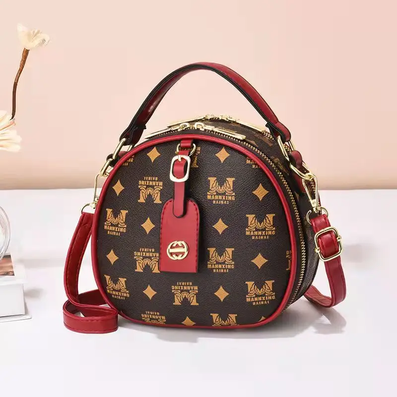 

Женская маленькая сумка через плечо, с принтом в виде букв, 2022