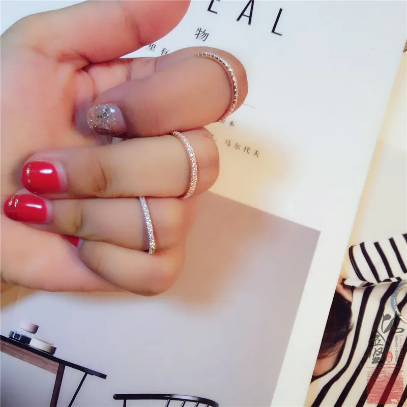 Женское кольцо из серебра 925 пробы с инкрустацией фианита|Кольца| |