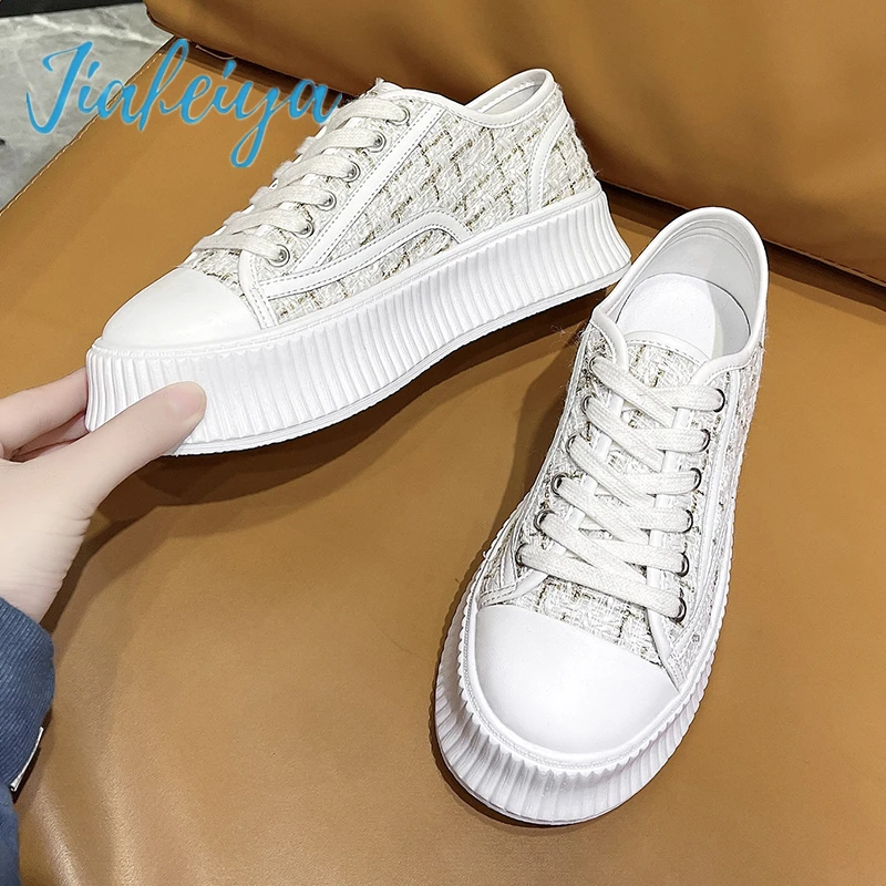 

2022 Women's New Platform Platform Women's Shoes Trend Super Fire Soft and Comfortable Non-slip Wear-resistant Women's Shoes