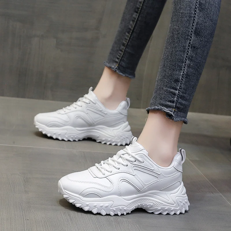 

Winter Ladies Golf Wear PU New Arrival Black Spike Golf Shoes Wome Fashion Anti-Slip Thick Soled White Outdoor Women Golf Shoes