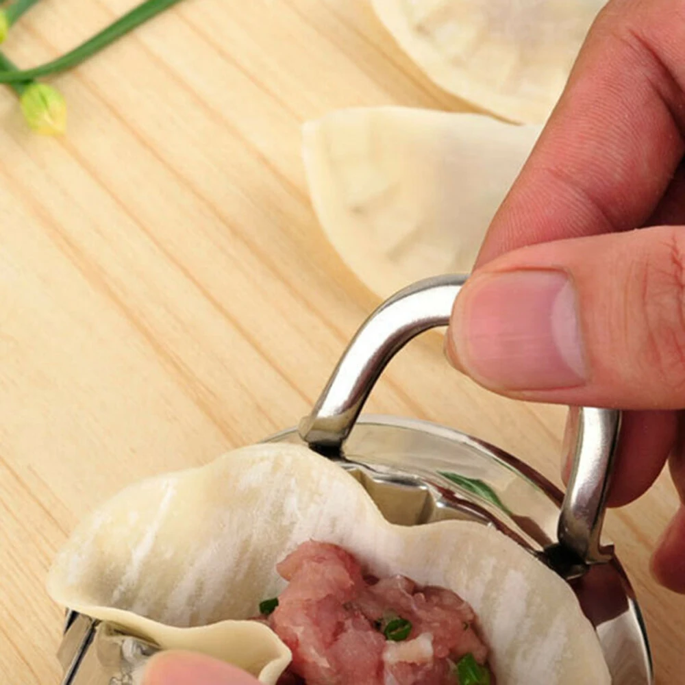 

2pcs/set Large Dumpling Dough Circle Roller Machine Cutters Stainless Steel Dumpling Mould Baking Home Kitchen Dumpling Maker