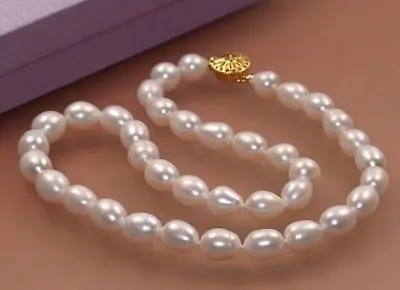 

gorgeous 9-10mm white baroque pearl necklace 18inch silver