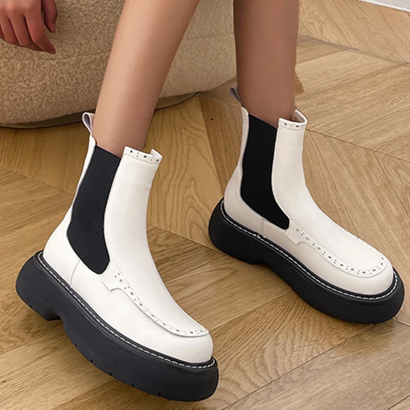 

2022 New Winter Chelsea Women Boots Motorcycles Boots Mid Heels Pu Leather Pumps Boots Ankle Gladiator Fashion Boots Zapatos