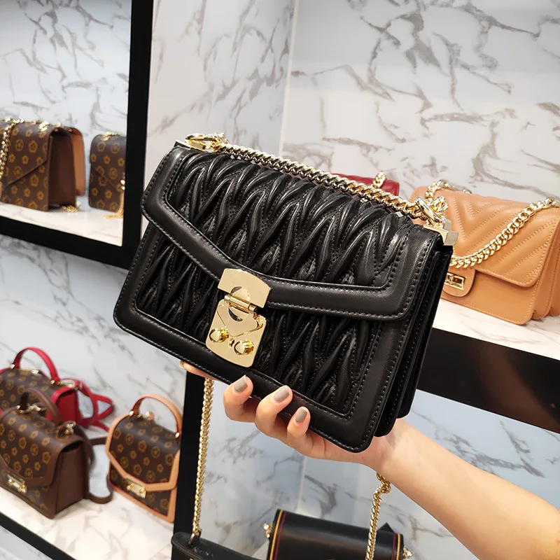 

2021 Новая модная плиссированная сумка через плечо с цепочкой из натуральной высококачественной искусственной кожи женские дизайнерские ко...