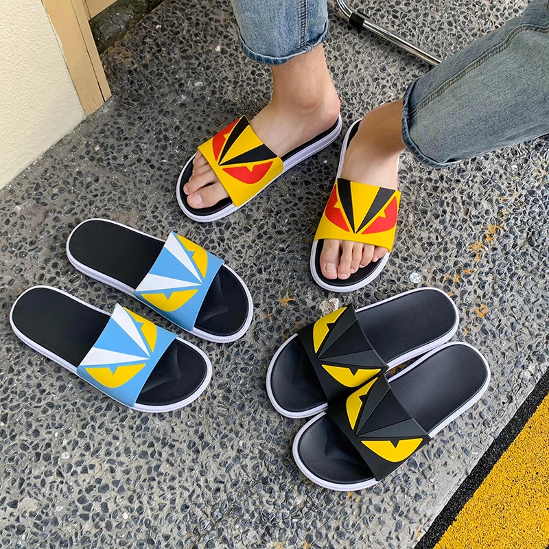 

Men Beach Slippers Man Summer Fashion Slipper Outdoor Casual Sandals 2021 New Style Comfortable House Slippers Bathroom Shoes