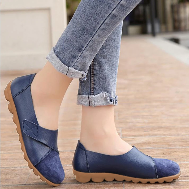 Женские модные туфли на плоской подошве из искусственной кожи женские с круглым