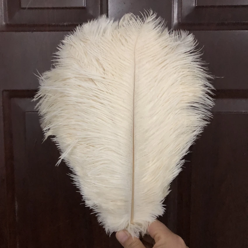 

50pcs beige Colour Dyed Ostrich Feathers 15-20cm 30-35cm length Ostrich drabs Feather for wedding flowers decorations carnivals