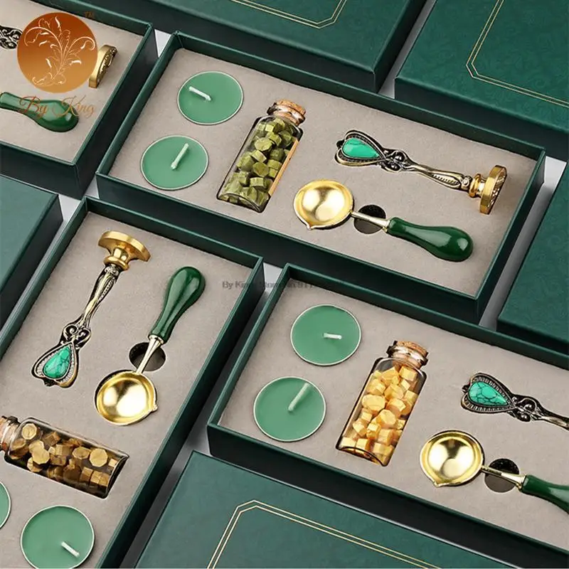 

Vintage Spoon Stamp Set Box With Sealing Wax Beads Candle Craft Wedding Packaging Gifts DIY Scrapbooking Tools For Xmas Wedding
