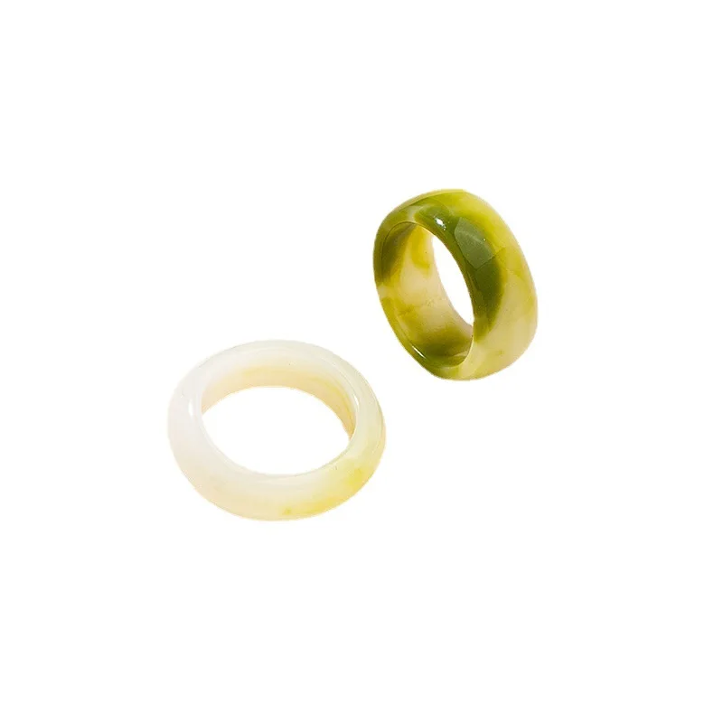

New Korean Simple Acetate Green White Color Acrylic Round Rings Set For Women Boho Resin Rings Summer Jewelry For Best Friend
