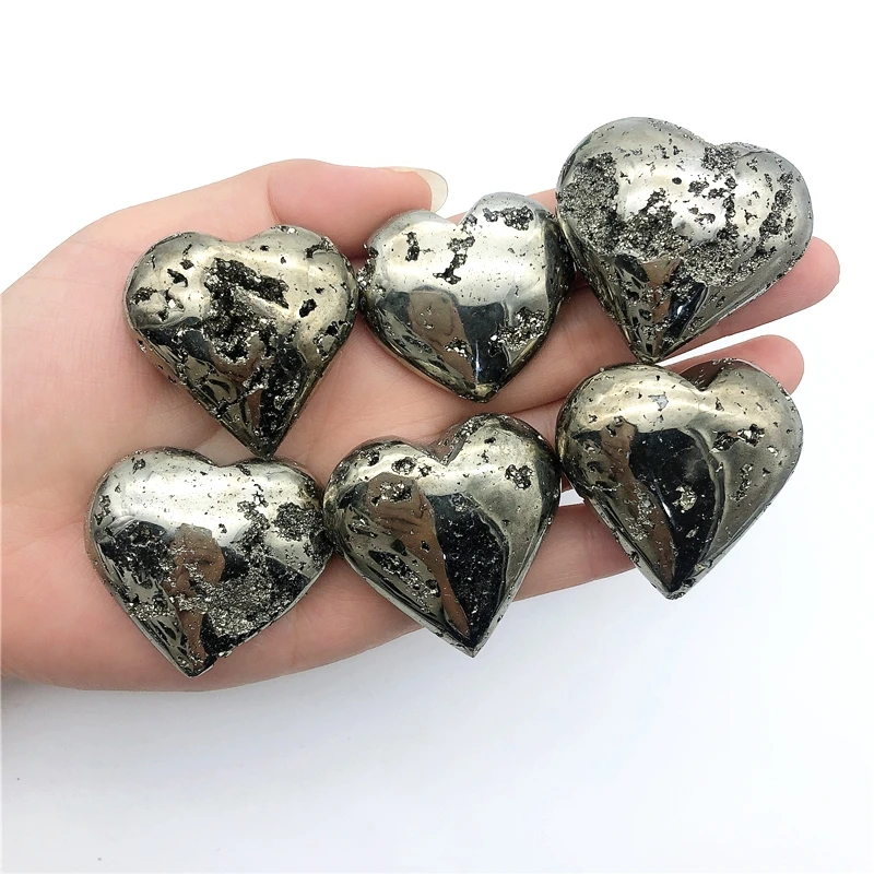 Красивые кварцевые кристаллы в форме сердца из натурального пирита 1 шт.