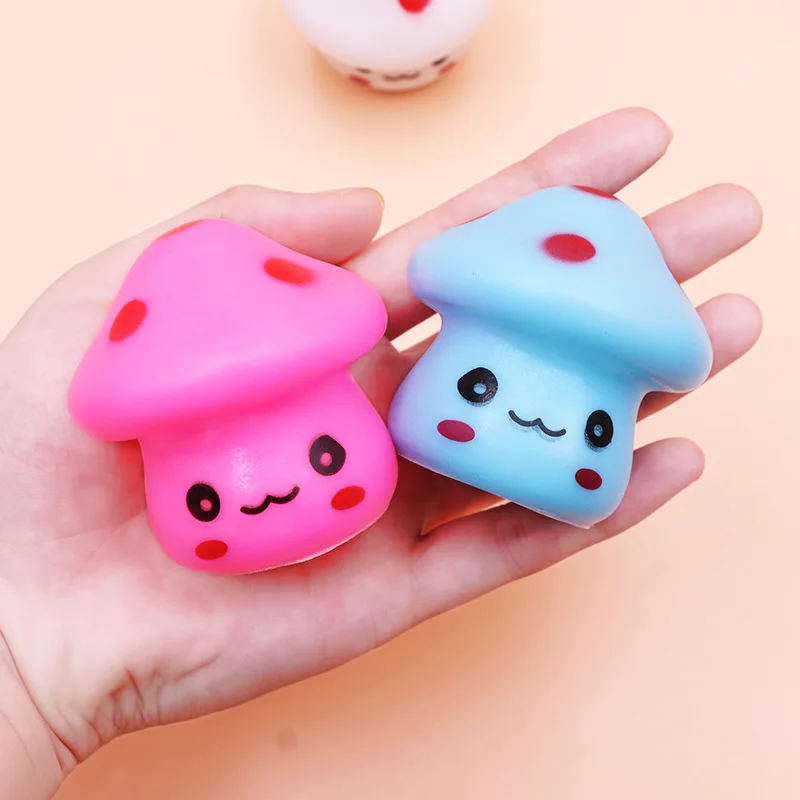 

New Cute 6.5cm Color Changing LED Mushroom Lamp Party Lights Mini Soft Baby Child Sleeping Nightlight Novelty Luminous Toy Gift