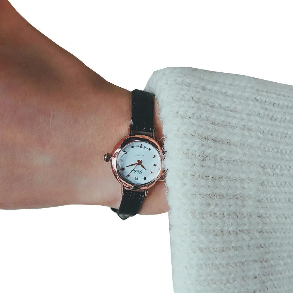 

Простые Стильные и элегантные женские корейские волнистые классические деловые кварцевые часы с маленьким циферблатом простые Стильные ч...