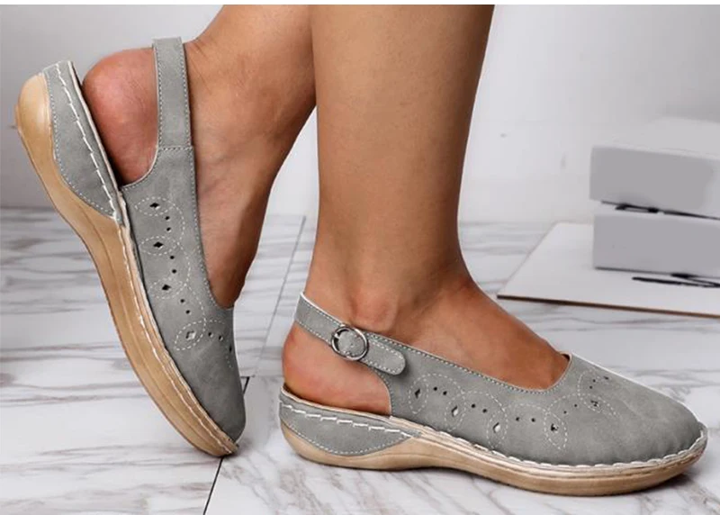 Туфли женские летние на плоской подошве с пряжкой ремешком пятке удобные