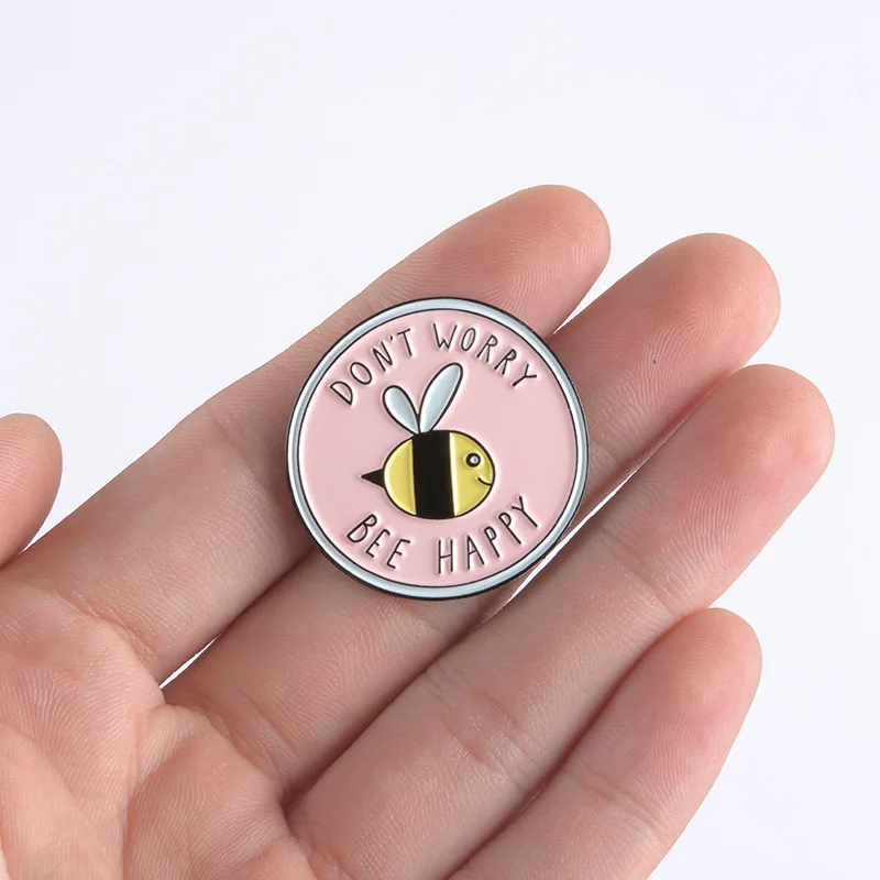 

Round Bee Butterfly Brooch Round Rose Brooch Personalized Be Kind Brooch Fashion Backpack Badge Cute Enamel Pins Lapel Pins