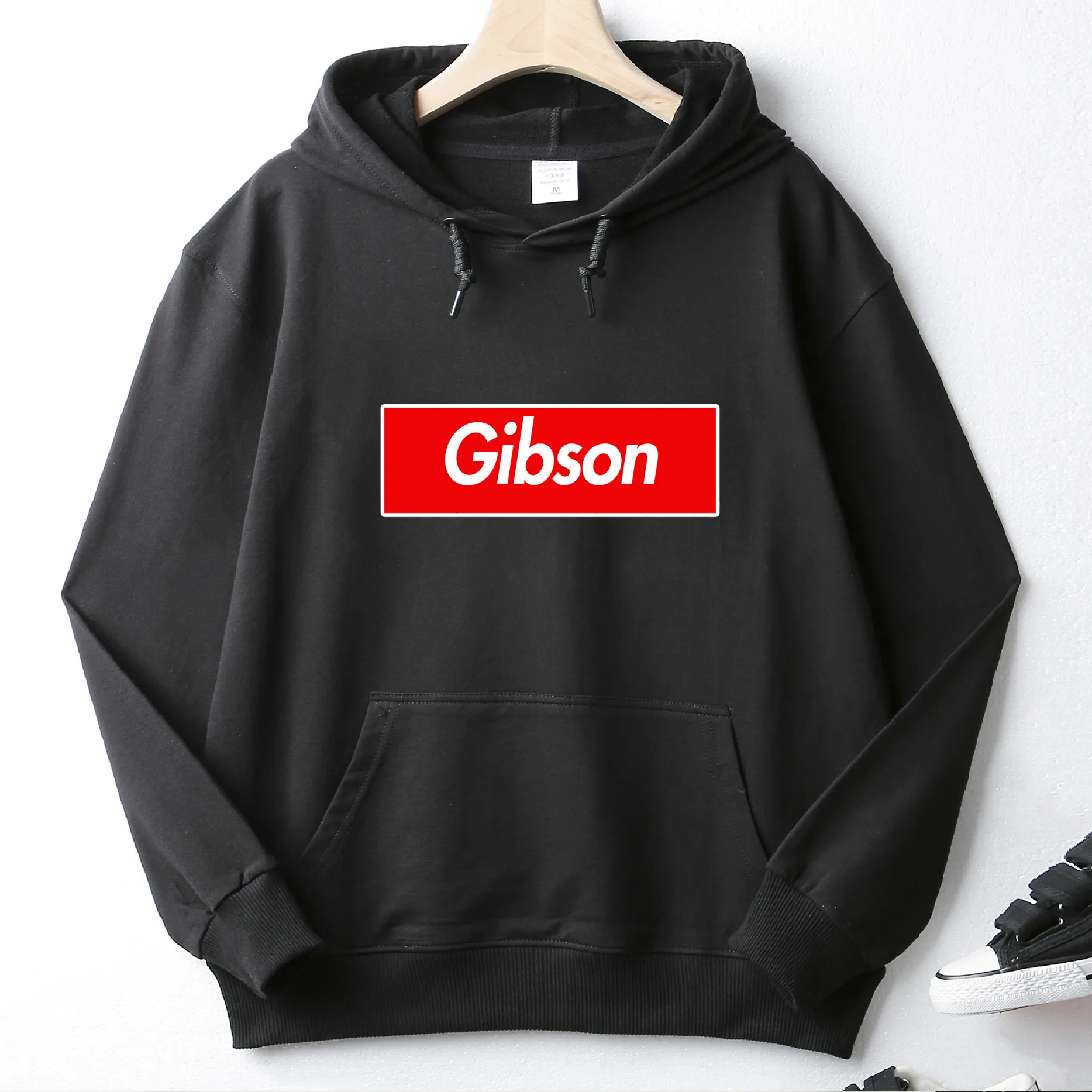 Толстовка с капюшоном и карманами Gibson On A Red Canvas Logo уникальный дизайн на заказ