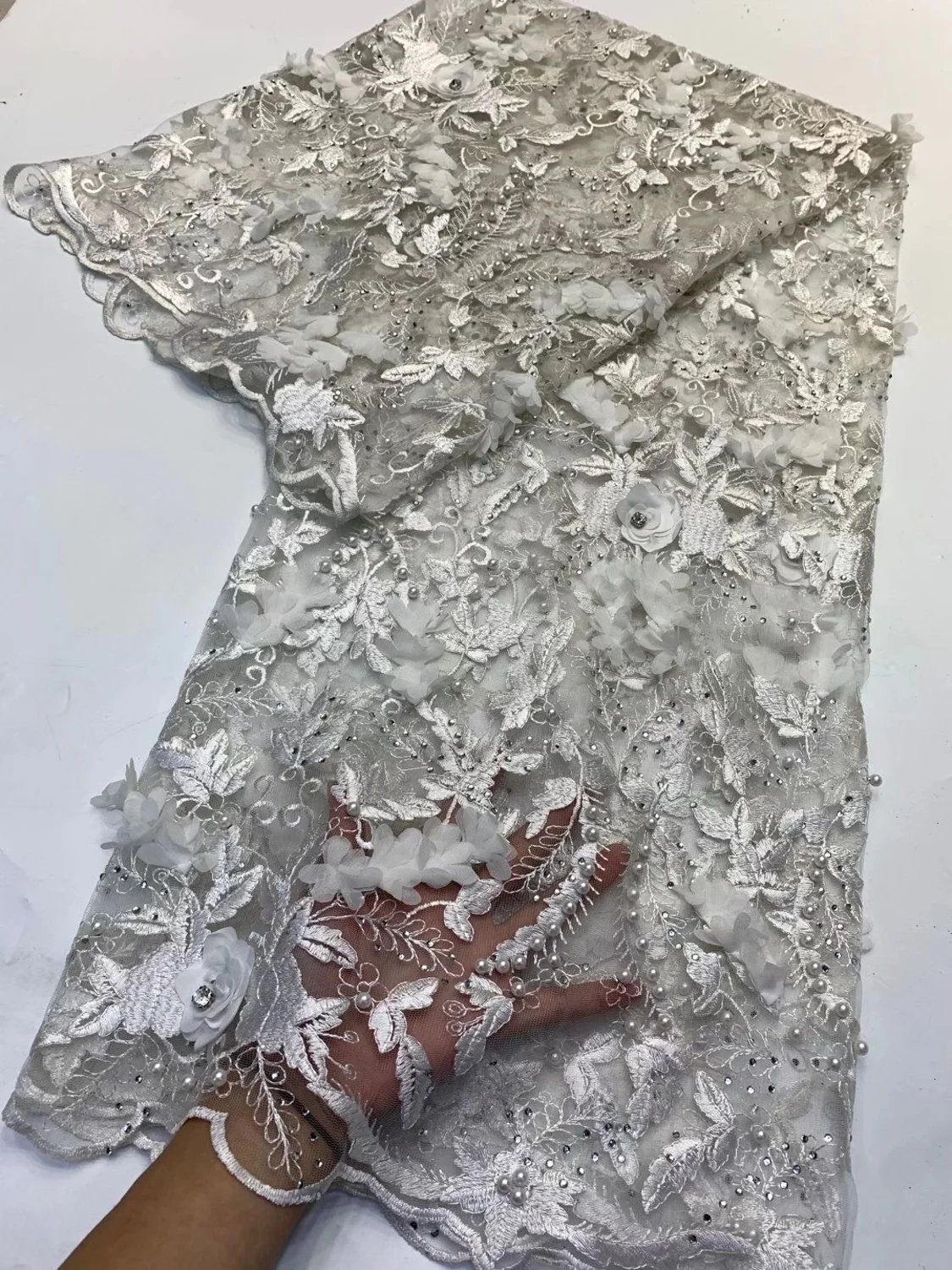 

Pure White African Lace Fabric With Stone 2020 High Quality French Tulle Lace Fabric Beads 3D Flower Embroidery For Wedding Sew