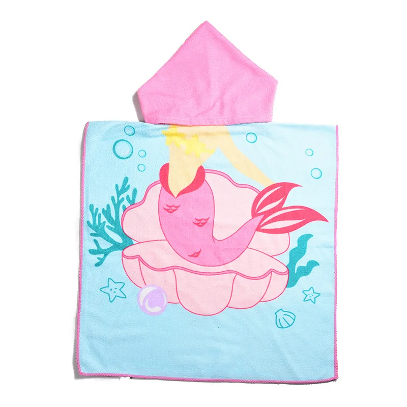 

2020 Winter Cute New Korean Children Fashion Cartoon Printed Hooded 120*60 cm Bath Towel Microfiber Printed Shawl Cloak