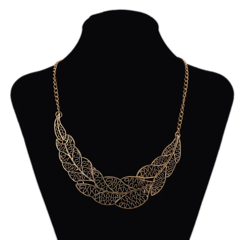

Преувеличенное ожерелье, составленное из нескольких полых ретро листьев, расположенное в винтажном стиле, женское богемное ожерелье, под в...