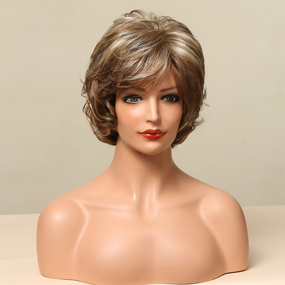 Миниатюрный парик Лана коричневый блонд хайлайтер Боб с боковой челкой короткие