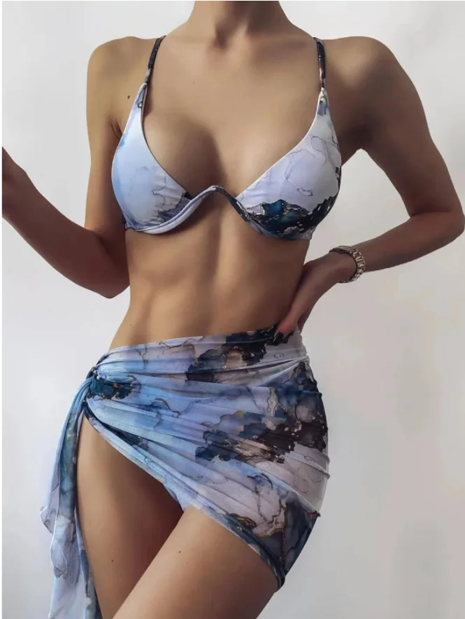 

2021 new split printing three-piece swimsuit one bikini