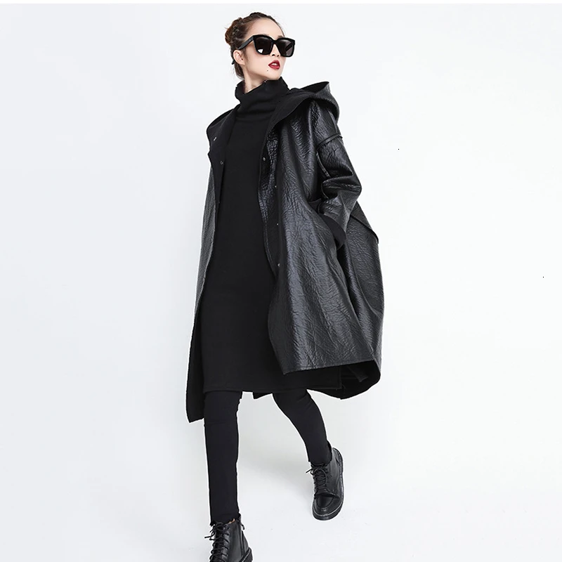 TWOTWINSTYLE свободный крой с капюшоном черная из искусственной кожи толстая большой