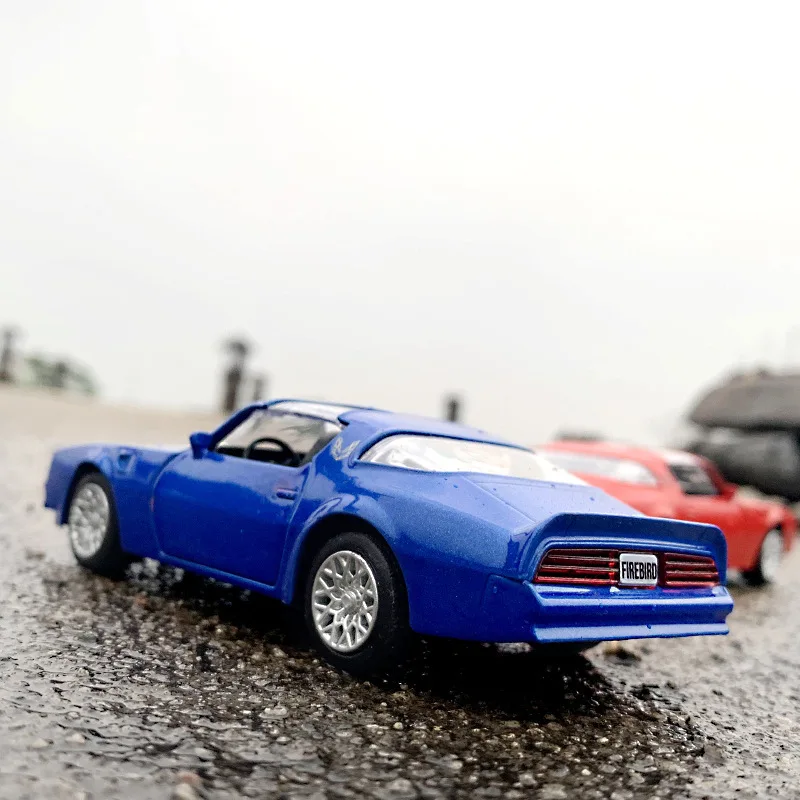 1:36 игрушечный автомобиль Pontiac Firebird из сплава литой и модель автомобиля