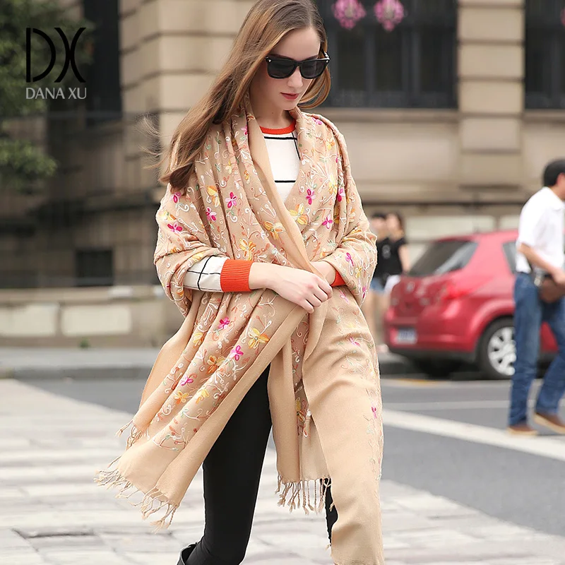 

Winter luxury Brand Plaid Cashmere Scarf Women Oversized Blanket Scarf Wrap Warm Wool Scarf Women Pashmina Shawls and Scarves