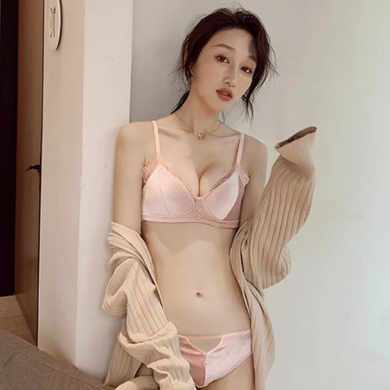 

Winter Retro French Triangle Cup Underwear Women Comfortable Ring-Free Thin Cup Breathable Small Bra Suit Bra