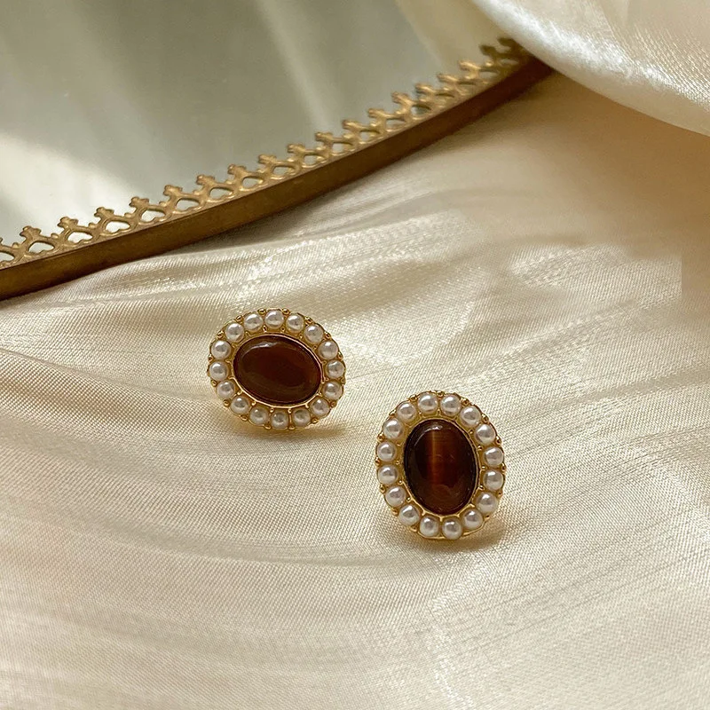 

2020 New Fashion Women's Earrings Retro Fine Geometry Pearl Ear Stud Earrings for Women Bijoux Korean Party Jewelry Wholesale