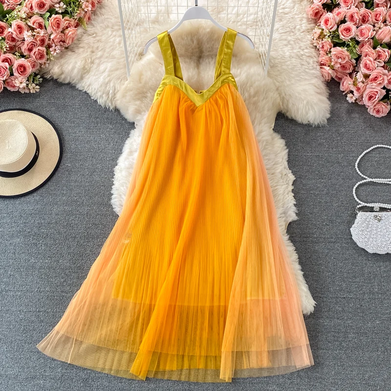 Las mujeres elegantes de verano, púrpura, Vestido de playa, 2021 traje Casual suelto gradiente de Color de hilo de red vestido plisado de tirantes Mujer Vestidos