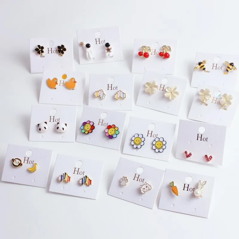 

Ear Clip Female Temperament Korean Personality Creative Earrings Selfie Cute Cute Smiley Face Earrings Short Mini Earrings