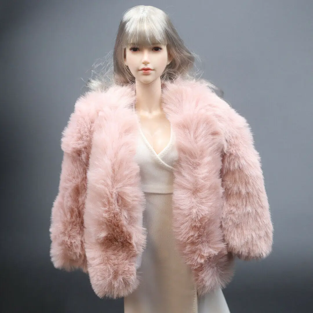 

1/6 Scale Female Soldier Pink Plush Coat Model for 12" Action Figure Doll