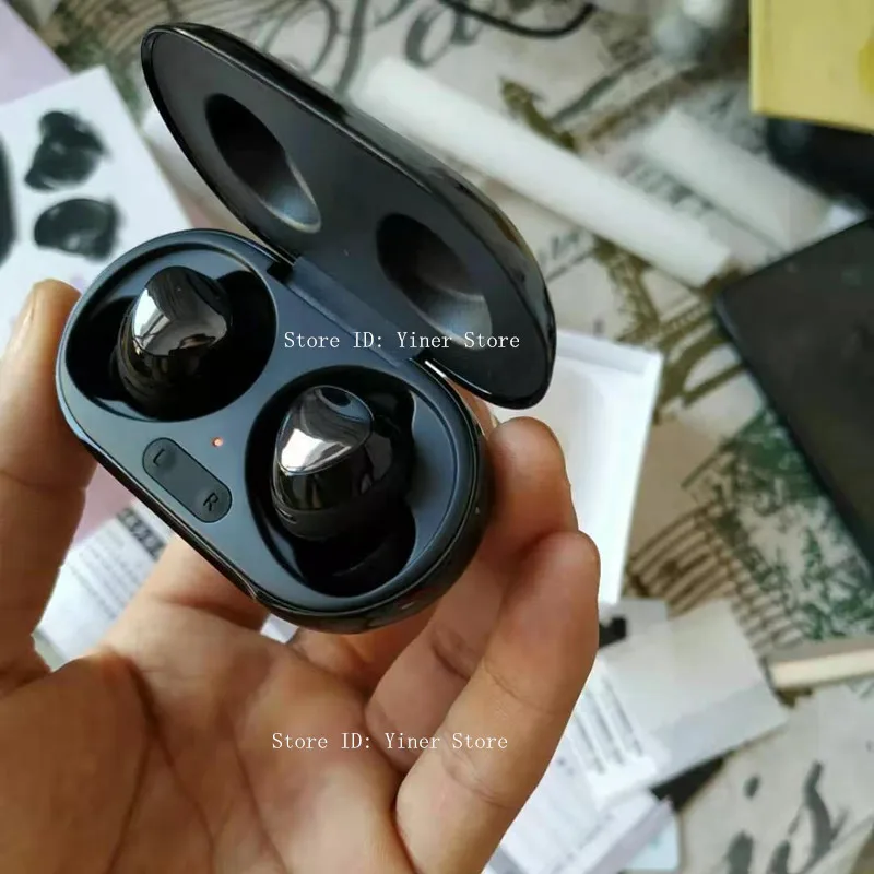 Беспроводные Bluetooth-наушники Samsung Galaxy Buds + BTS Фиолетовые наушники-вкладыши